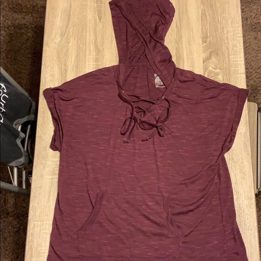 Short Sleeve hooded Terra & Sky lace up